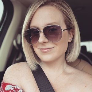 Meet your Posher, Mallory